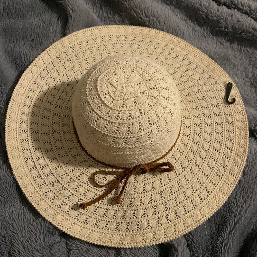 New w/ tags sun hat